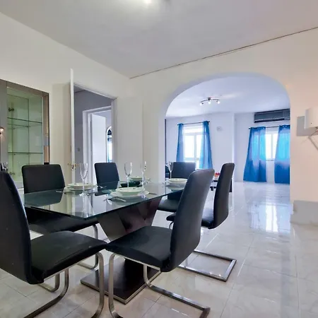 Apartment St Julians Seafront 4-bedroom Sliema